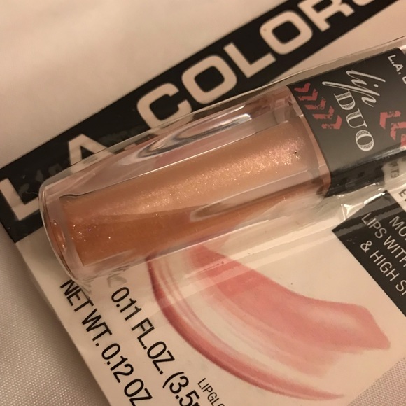 Lip Duo Gloss/Lipstick in twinkle by L.A. Colors - Picture 5 of 8